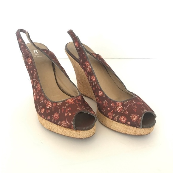 🔴CLEARANCE🔴 Size 7 Bakers Floral Wedges - Picture 2 of 5